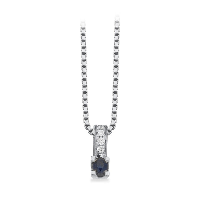 Kleopatra Queen vedhæng i 14 kt hvidguld med safir og 0,02 ct diamanter